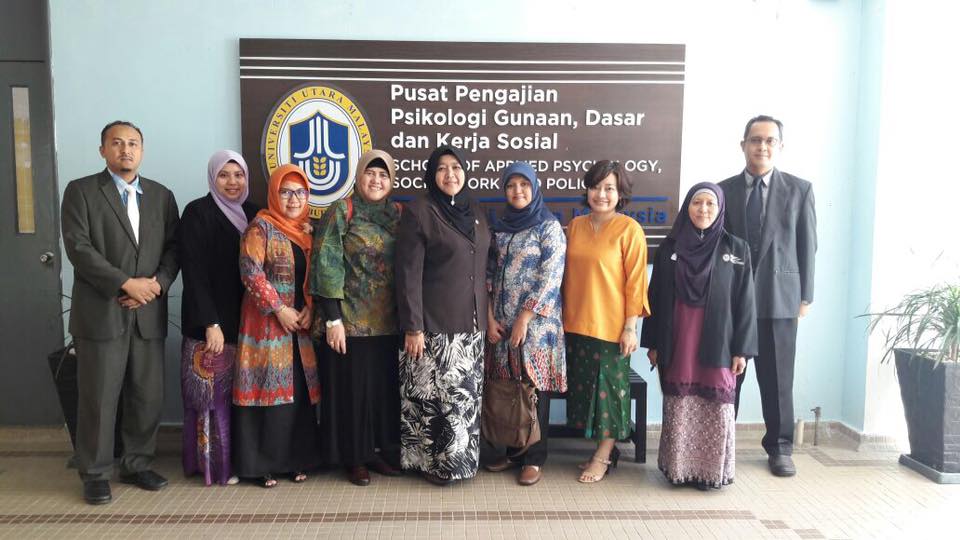 Fakultas Psikologi Universitas Airlangga Kerja sama dengan Universiti Utara Malaysia